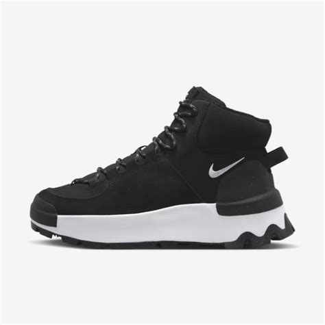 Winterschuhe. Nike AT